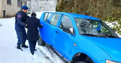 Giresun'da Jandarma, Kar Yağışında Hastayı Kurtardı