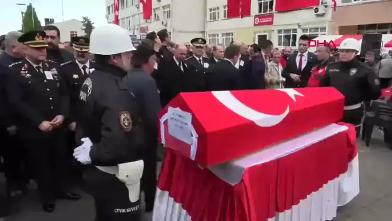 Polis Memuru,  Memleketi Giresun'da Toprağa Verildi