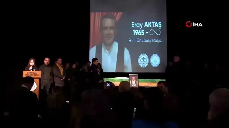 Tiyatrocu Eray Aktaş'a Veda Töreni